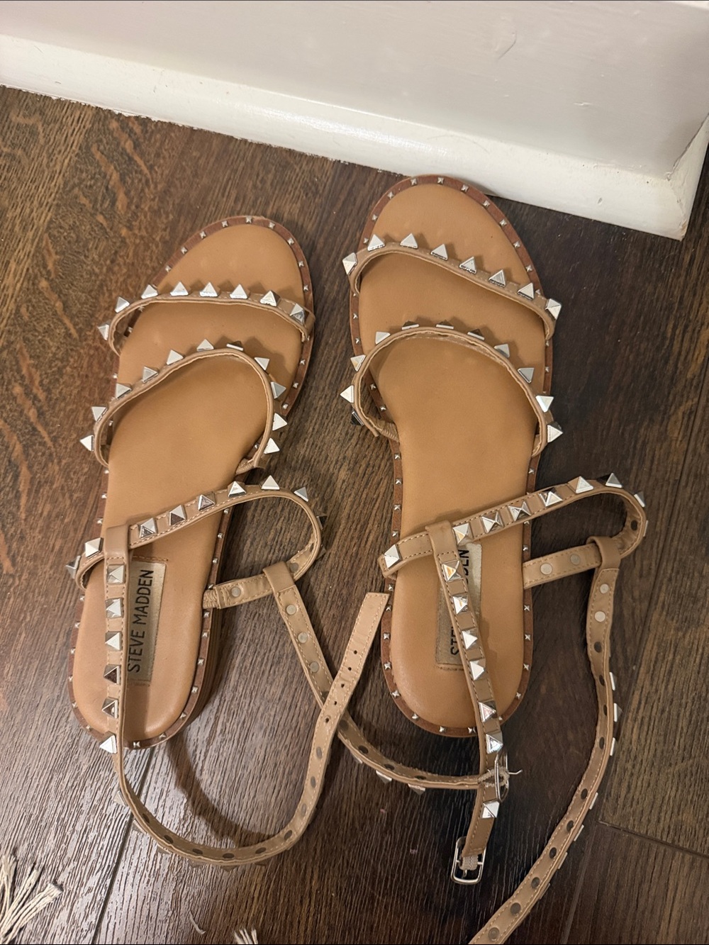 Steve Madden Tan Pyramid Stud Flat Sandals